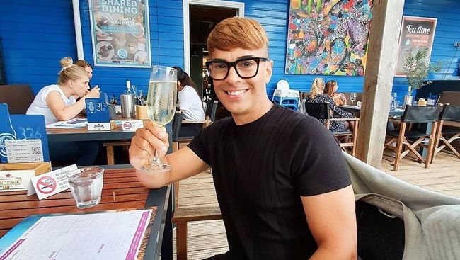 Lifestyle writer is 53 but gets mistaken for 25 often