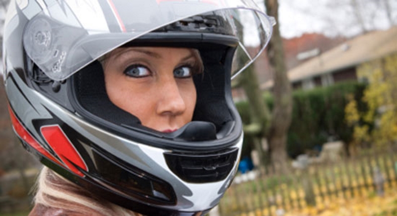Full face helmets now required for pillion riders