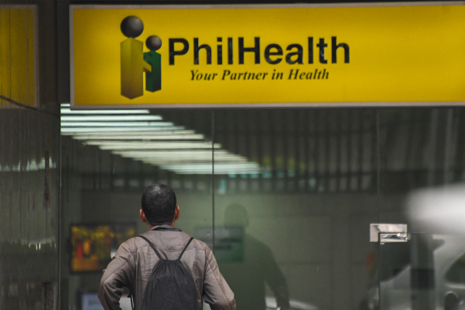 Living PhilHealth member claims he’s dead in official roster