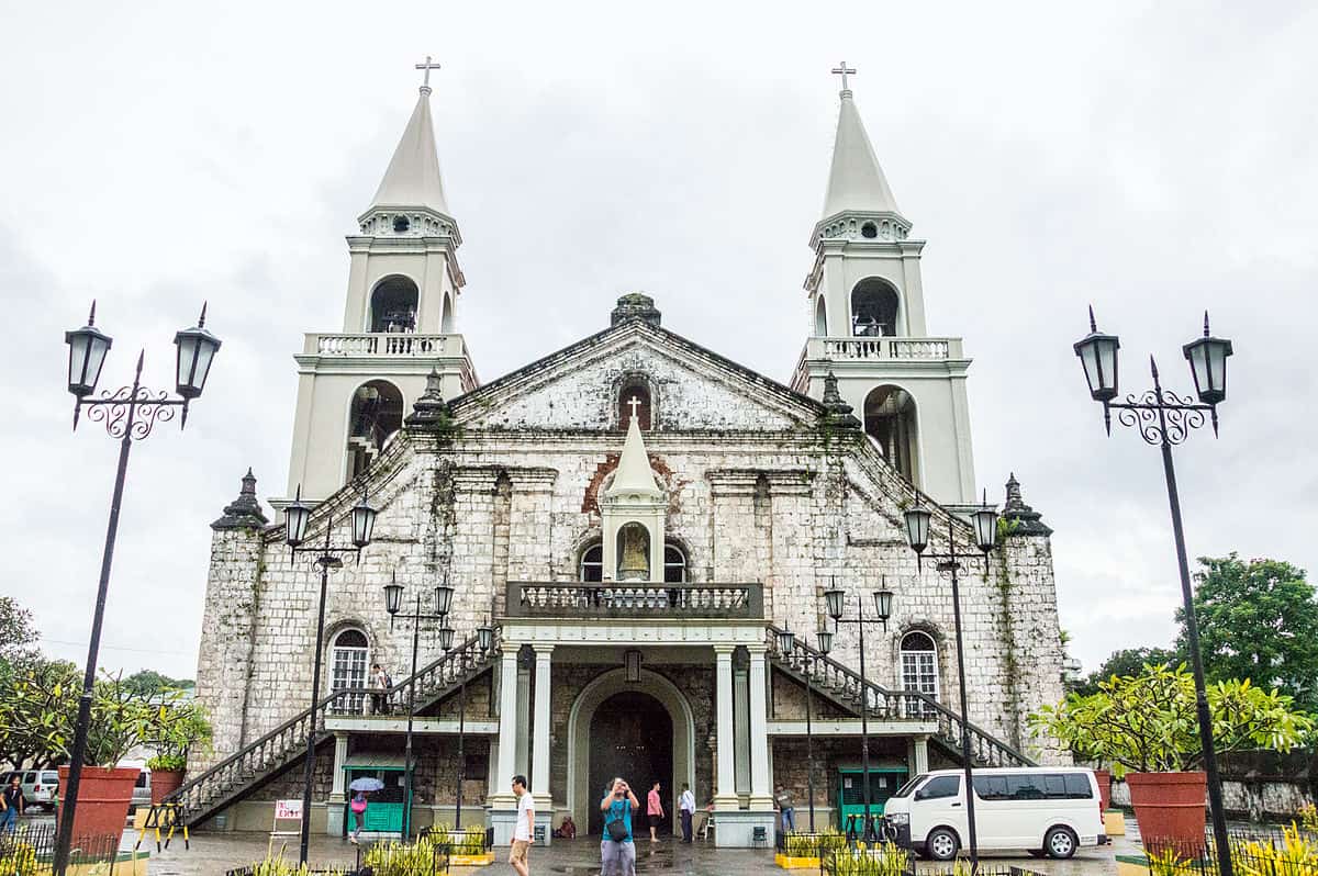 Western Visayas back to hard lockdown