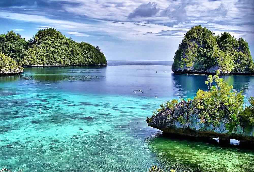Kalayaan mayor tags reefs, sandbars with local names