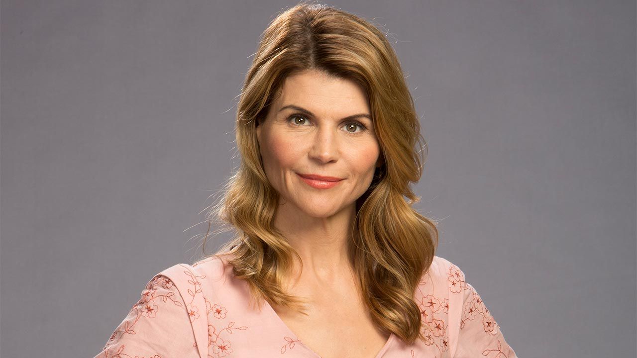 Lori Loughlin gets 2 months  in jail