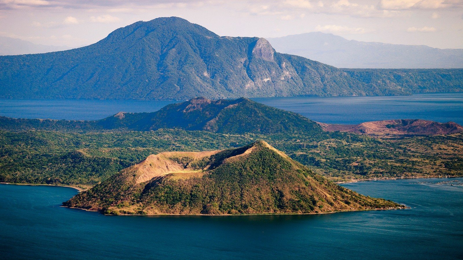 11 volcanic quakes in Taal