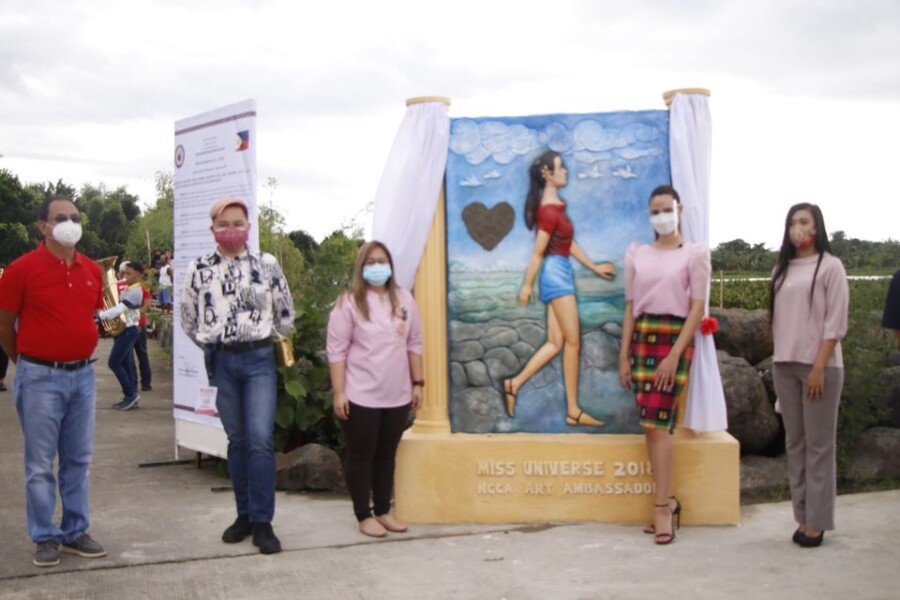 Catriona Gray in Angono